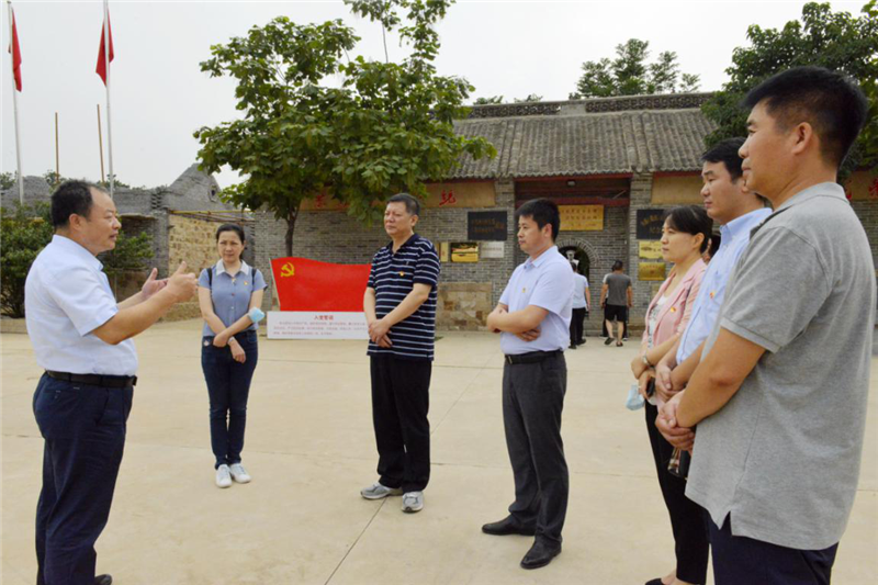 学生处党支部赴登封市红色教育基地开展“缅怀革命先烈，坚守初心使命”主题党日活动1_副本.png